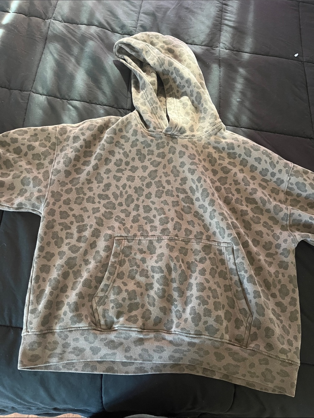 Aeropostale Girls Taupe and Gray Leopard Hoodie